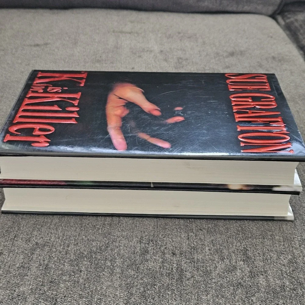 Sue Grafton Lot Of 2 First Edition Books Alphabet Series M &K‎ Malice And Killer